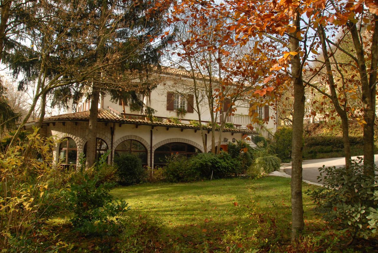 Hotel La Ginestra Acqualagna Dış mekan fotoğraf