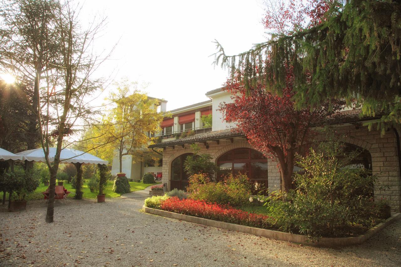 Hotel La Ginestra Acqualagna Dış mekan fotoğraf
