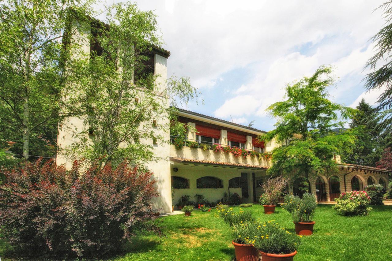 Hotel La Ginestra Acqualagna Dış mekan fotoğraf