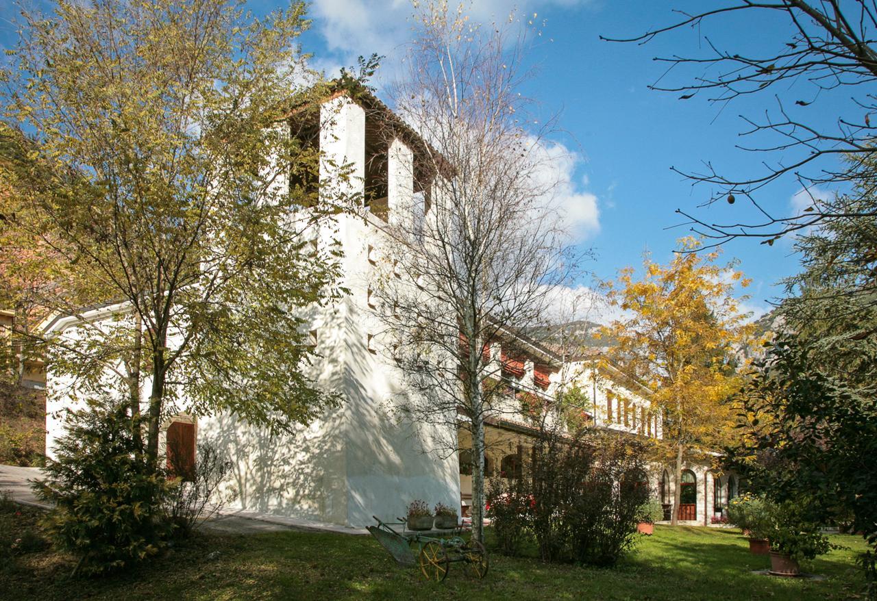 Hotel La Ginestra Acqualagna Dış mekan fotoğraf