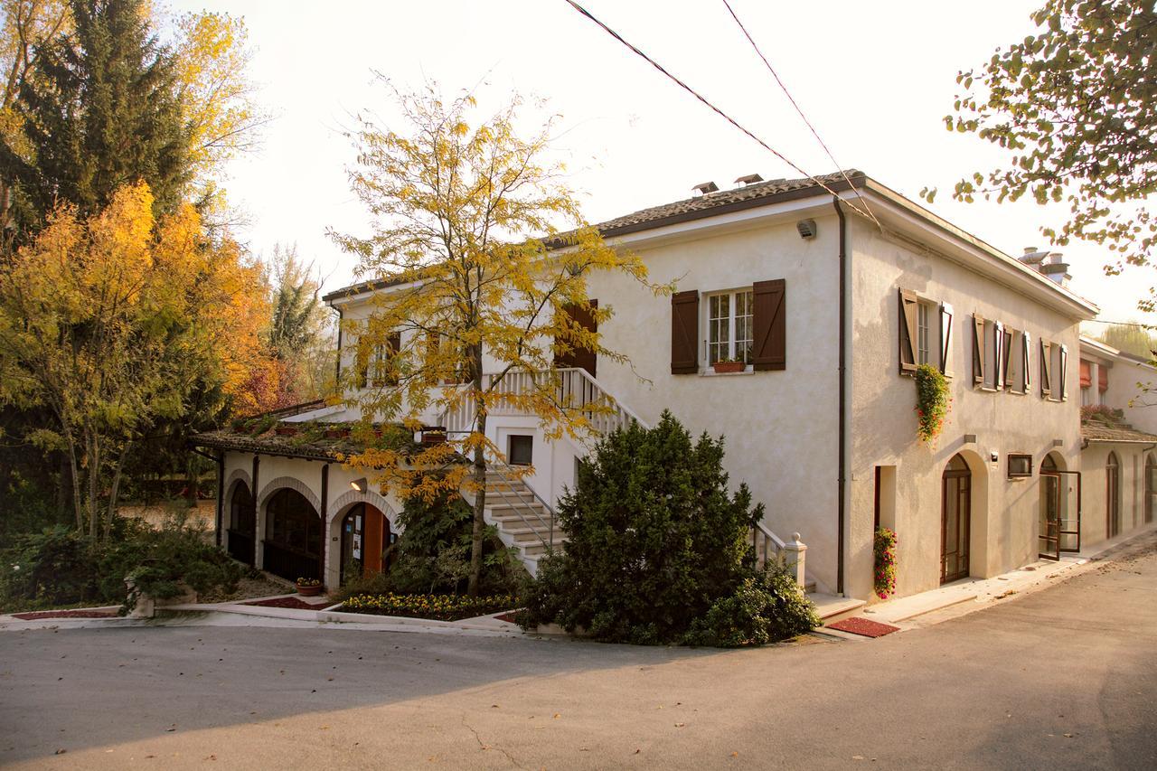 Hotel La Ginestra Acqualagna Dış mekan fotoğraf
