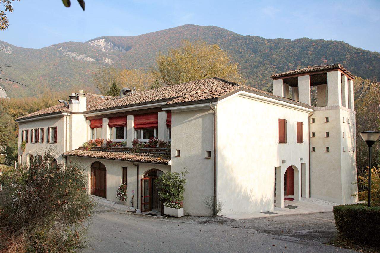Hotel La Ginestra Acqualagna Dış mekan fotoğraf